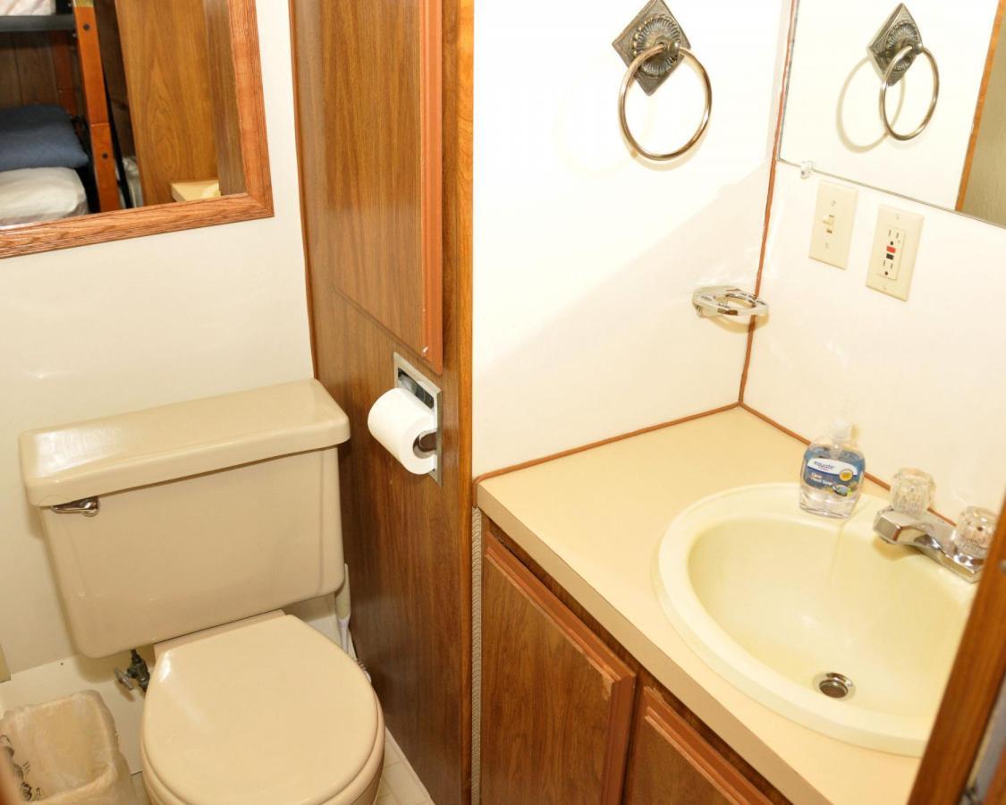 Venture Out 584 Seabreeze Dr Comes With Golf Cart Holiday home
