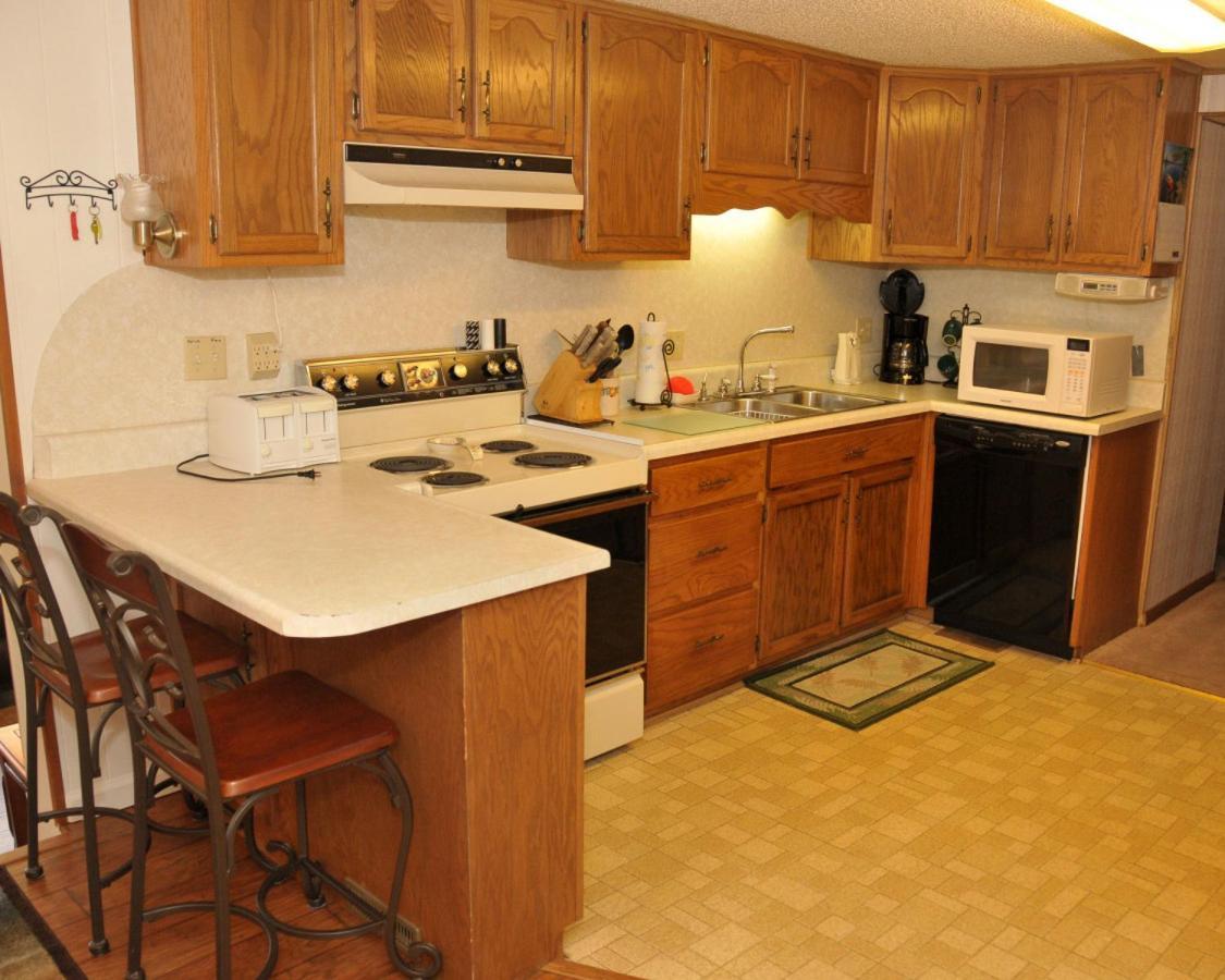 Holiday home Venture Out 584 Seabreeze Dr Comes With Golf Cart