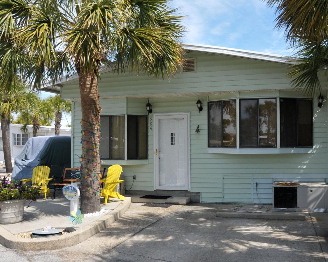 Venture Out 584 Seabreeze Dr Comes With Golf Cart Holiday home *